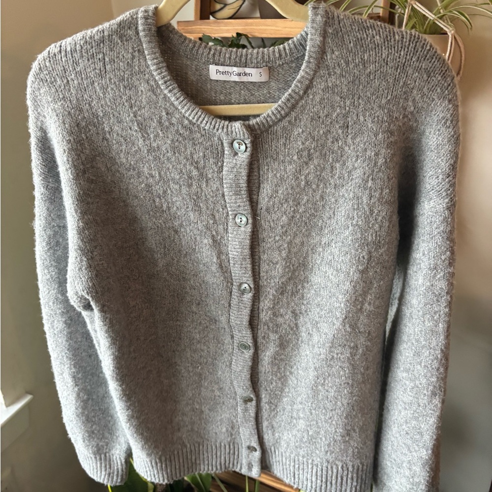 PrettyGarden Women's Classic Gray Cardigan
